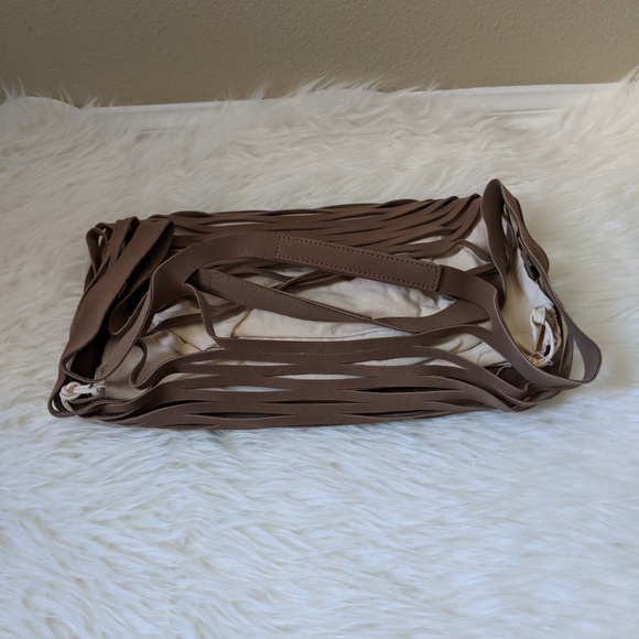 Weaving Tote with Cinch Bag - Picture 4 of 7